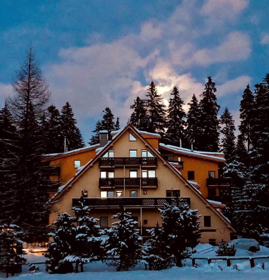Ski Apartmany Spiezovec Donovaly Eksteriør billede
